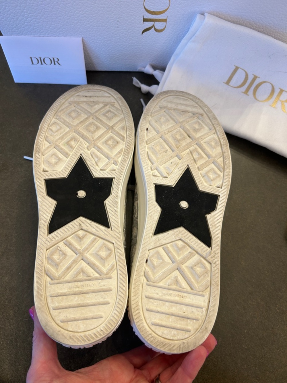 VG 100% Authentic Dior Gray/White Oblique Canvas Low-Top Sneakers - Picture 8 of 8